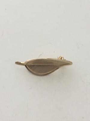 Gold tone leaf pin