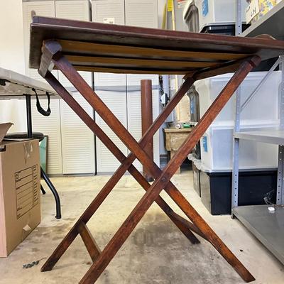 Sale Photo Thumbnail #1142: Top has water cup stains and wear
Measures: 30" high x 30" wide x 21" deep