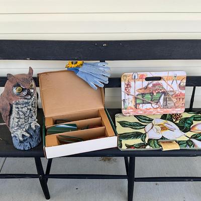 Sale Photo Thumbnail #1208: Garden tools in box, two garden knee pads, new garden gloves, owl garden decoy
Owl: 16" high