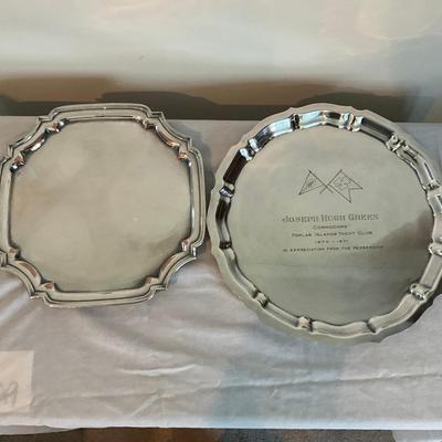 Sale Photo Thumbnail #1249: Comes with trays, spoons & bowls
Bigger bowl: 12" wide x 4.5" high x 10.5" deep
Smaller bowl: 10.75" diameter x 4" high