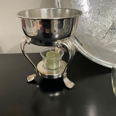 Sale Photo Thumbnail #1256: Comes with large silver plate & extra stand
Tray: 17.75" diameter
Coffee Warmer: 14" high