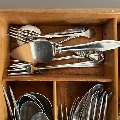 Sale Photo Thumbnail #1275: Has wooden tray