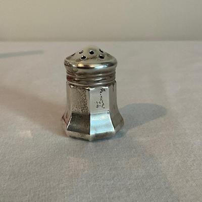 Sale Photo Thumbnail #1289: Comes with carry case, set of 8
Each measure: 1.5" high