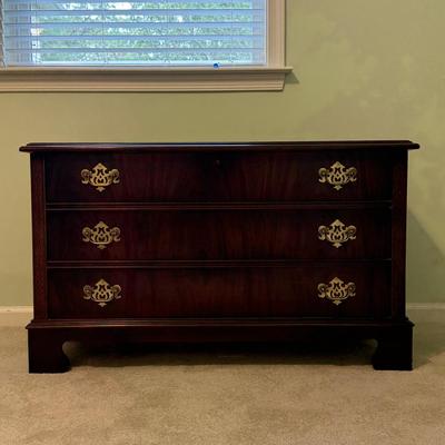 Lane Cedar Chest