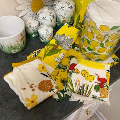 Sale Photo Thumbnail #1354: Large Lemon Pitcher, Multi-Hand Towel, 4 Floral Pots With Lids, Glass Flower Plate