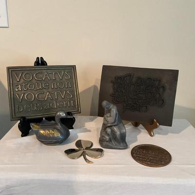 Sale Photo Thumbnail #1398: Each item in good condition