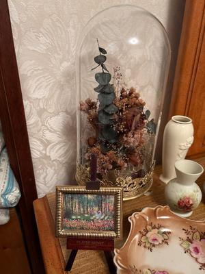 Collection of collectible porcelain