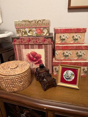 Storage boxes