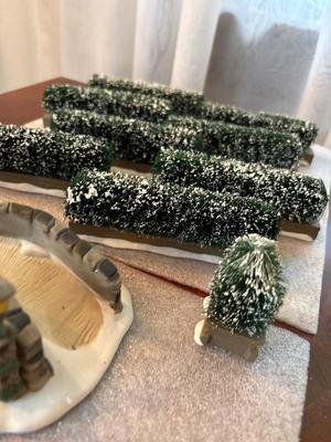 Department 56 hedge Stonebridge, walls