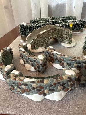Department 56 hedge Stonebridge, walls