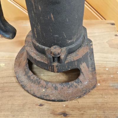 LOT 61P: Cast Iron Well Pump