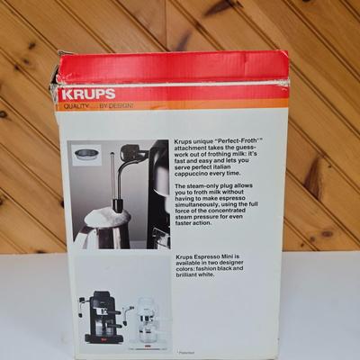 LOT 65P: Kitchen Appliances and Accessories Including Air Fryer, Bread Maker, Chafing Dish, Espresso Maker, and More