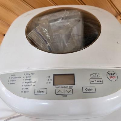 LOT 65P: Kitchen Appliances and Accessories Including Air Fryer, Bread Maker, Chafing Dish, Espresso Maker, and More