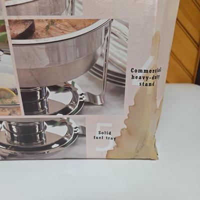 LOT 65P: Kitchen Appliances and Accessories Including Air Fryer, Bread Maker, Chafing Dish, Espresso Maker, and More