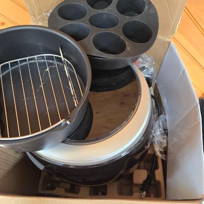 LOT 65P: Kitchen Appliances and Accessories Including Air Fryer, Bread Maker, Chafing Dish, Espresso Maker, and More