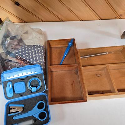 LOT71P: MCM Danish Style Roll Top Sewing Box