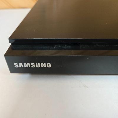 LOT 72F: Samsung Blu-ray Player