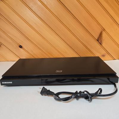 LOT 72F: Samsung Blu-ray Player