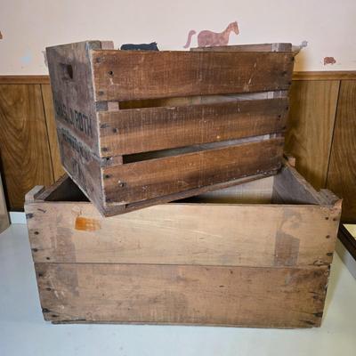 LOT 115S: Chas. J. Roth Richwood, NJ Crate and Railway Crate from Hardeeville, SC