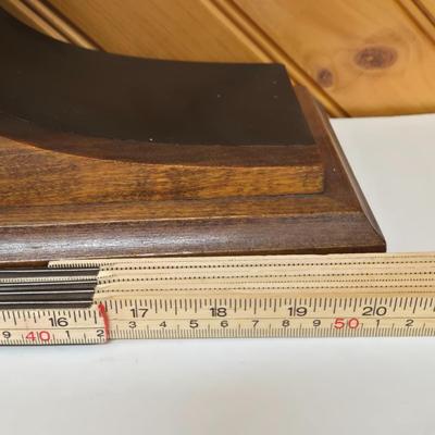 LOT 143F: Antique Mantle Clock with Key