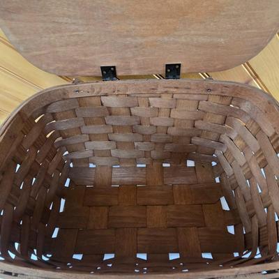 LOT 156F: Vintage Redmon Peru Ind. Picnic Basket and Basketville Picnic Basket