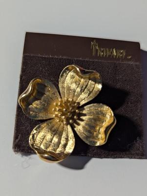 Vintage Signed Trifari Yellow Gold Tone Blooming Flower Brooch 1950's #7
