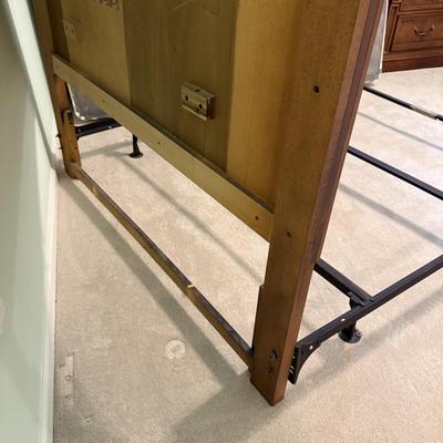 Ornate Queen Headboard with Bed Frame