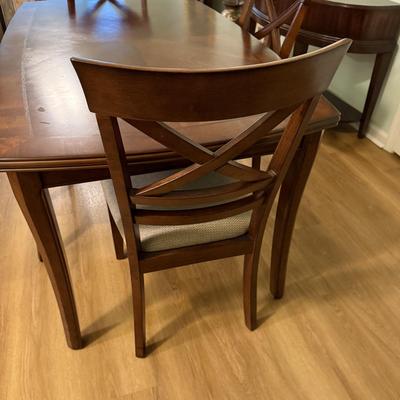 Dining Table & Chairs Set