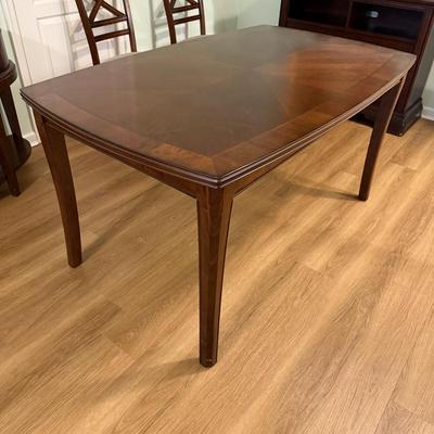 Dining Table & Chairs Set