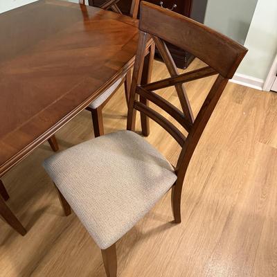 Dining Table & Chairs Set
