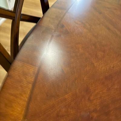 Dining Table & Chairs Set