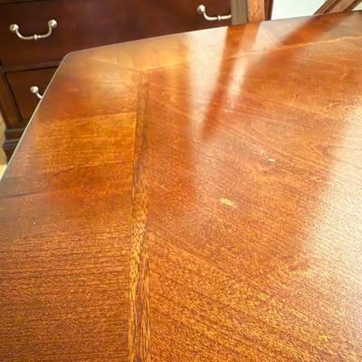 Dining Table & Chairs Set