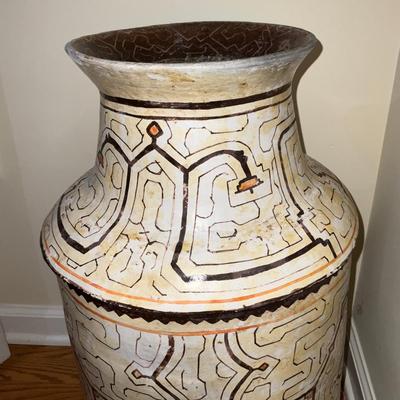 L709 Large Vintage Peruvian Shipibo Pottery Vessel