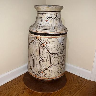 L709 Large Vintage Peruvian Shipibo Pottery Vessel