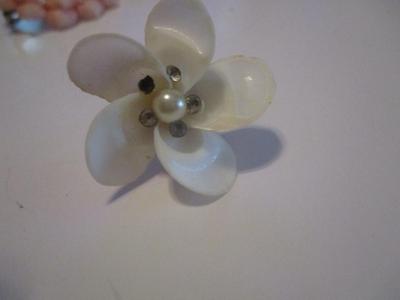 Antique Pierced & Clip On Earrings (1) Signed Lisner Leaf Clip On Earrings #41