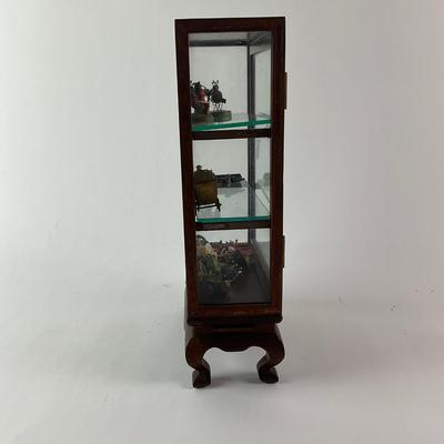 461 Miniature Display Cabinet With Small Toys