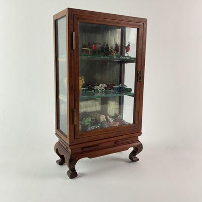 461 Miniature Display Cabinet With Small Toys