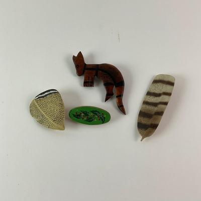 462 Hand Carved Pins