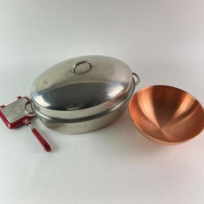 479 Cooking Ware - Copper Bowl, Crock & Grill Cheese Press