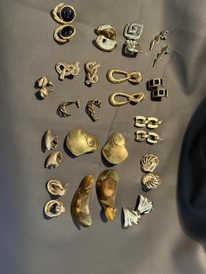 Sale Photo Thumbnail #224: It’s disco fever time. This lot has a lot of gold tone earrings. More on the chunky side than the other this is great for your vintage attire. Or sprucing up an outfit.