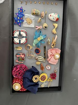 Sale Photo Thumbnail #230: This lot is a blast from the past. This lot Has several vintage pieces.
