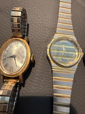 Sale Photo Thumbnail #273: This is for a lot of women’s watches. I don’t know anything about these if they just need batteries or not these are sold as is look at each picture for any flaws..