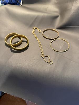 Sale Photo Thumbnail #274: This slot is for some beautiful girls home pieces. There is a necklace and for bracelets..
