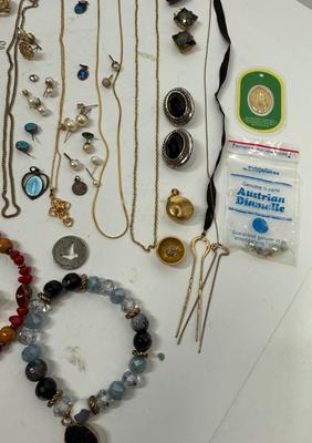 Sale Photo Thumbnail #56: See photos for details, there are many single earrings without mates.