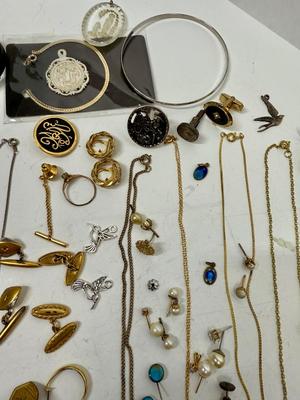Sale Photo Thumbnail #58: See photos for details, there are many single earrings without mates.