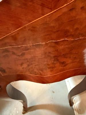 Sale Photo Thumbnail #326: This is suck a beautiful desk. If I had room to keep it, I think it would be mine. This sweet desk has metal senate scrolls to show off its beautiful wood. This would not only make beautiful all around piece in your home but it would make the sweetest van