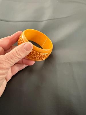 Sale Photo Thumbnail #338: This is for a beautiful Bakelite carved looking bracelet. Omg! I love this it’s beautiful! It’s a must have!