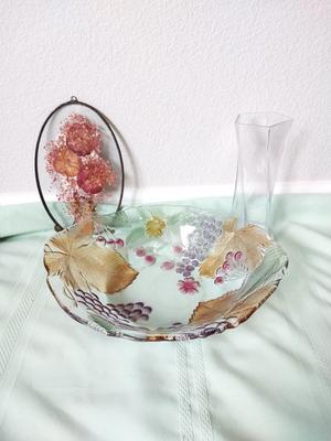 COLORFUL FRUIT BOWL-VINTAGE GLASS WALL HANGING AND VASES