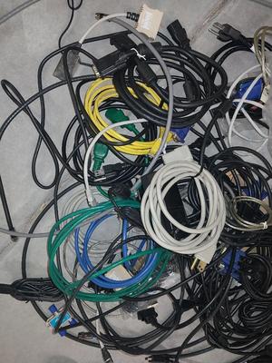 LARGE CABLE AND CORD PILE
