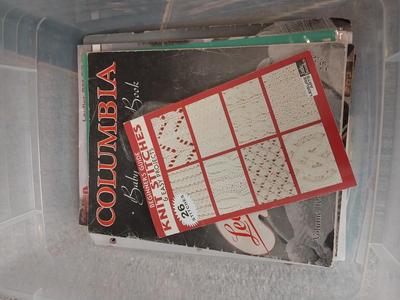 KNITTING NEEDLES AND KNITTING BOOKS